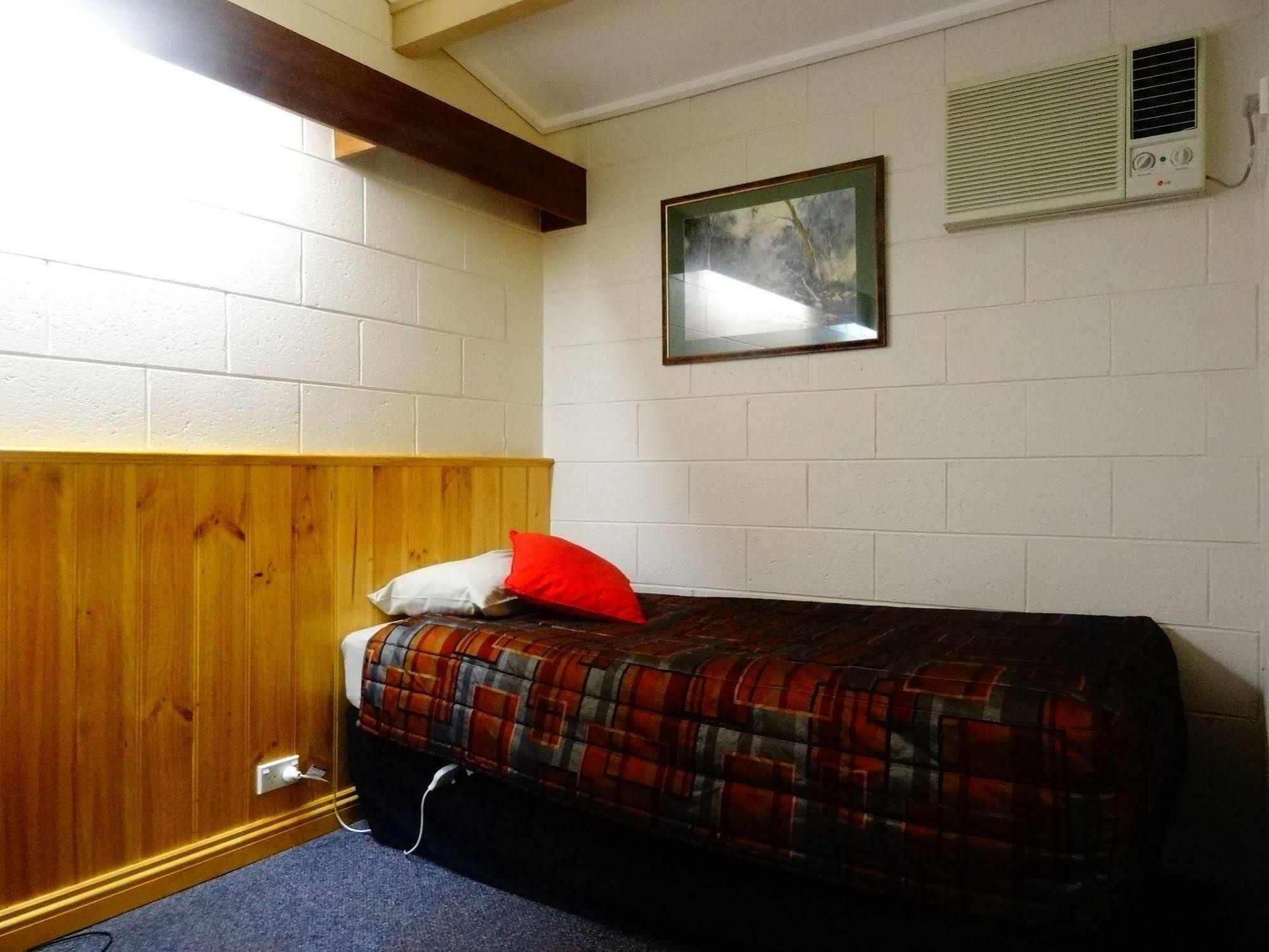 Coal Creek Motel Korumburra Zewnętrze zdjęcie